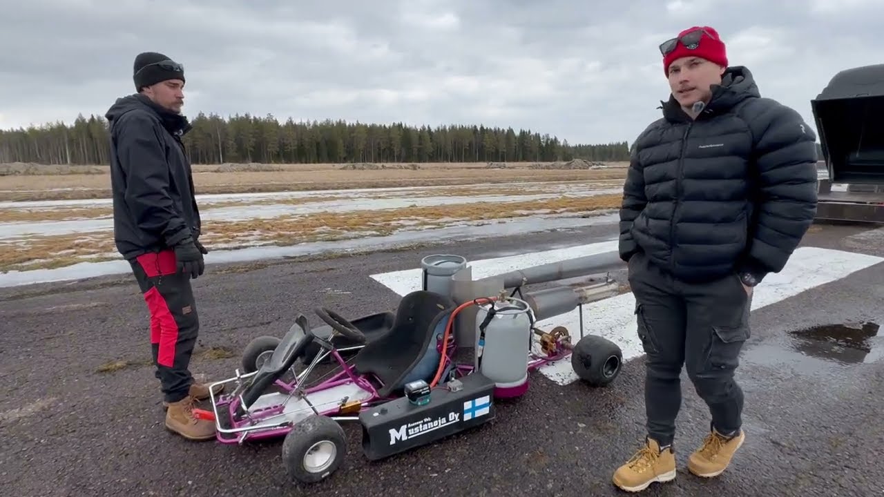 AJETAAN SUIHKUMOOTTORIAUTOLLA! - Kestääkö hitsaukset lämpöä?