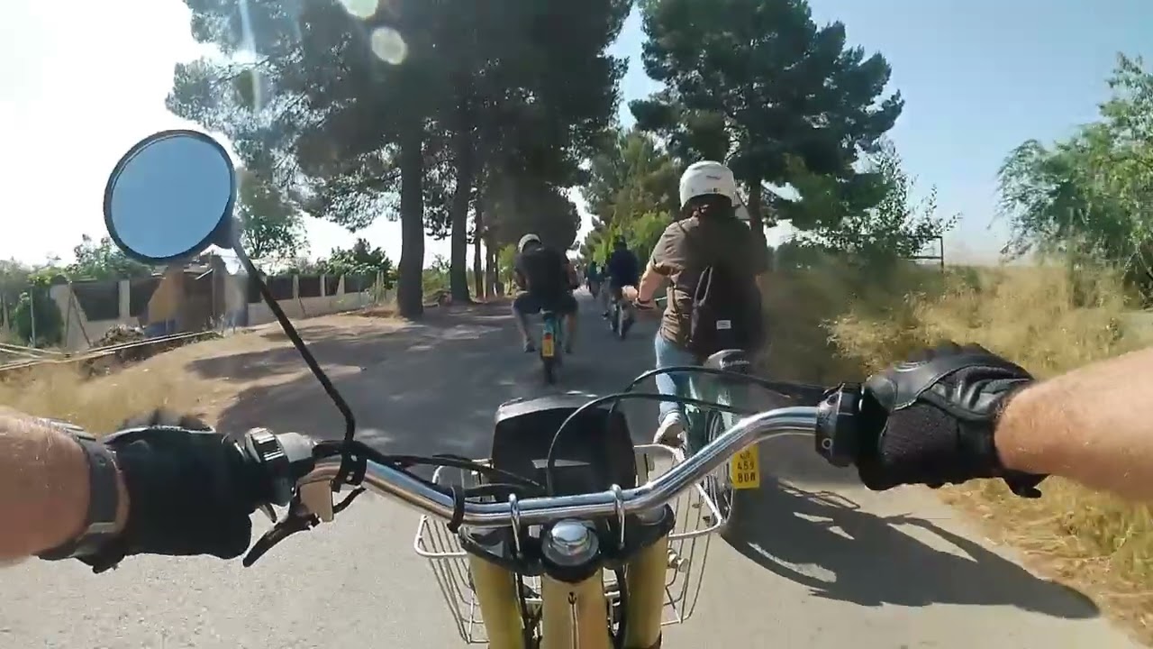 Ruta en Derbi Variant California con el Club Mobylette Espa&ntilde;a 2025
