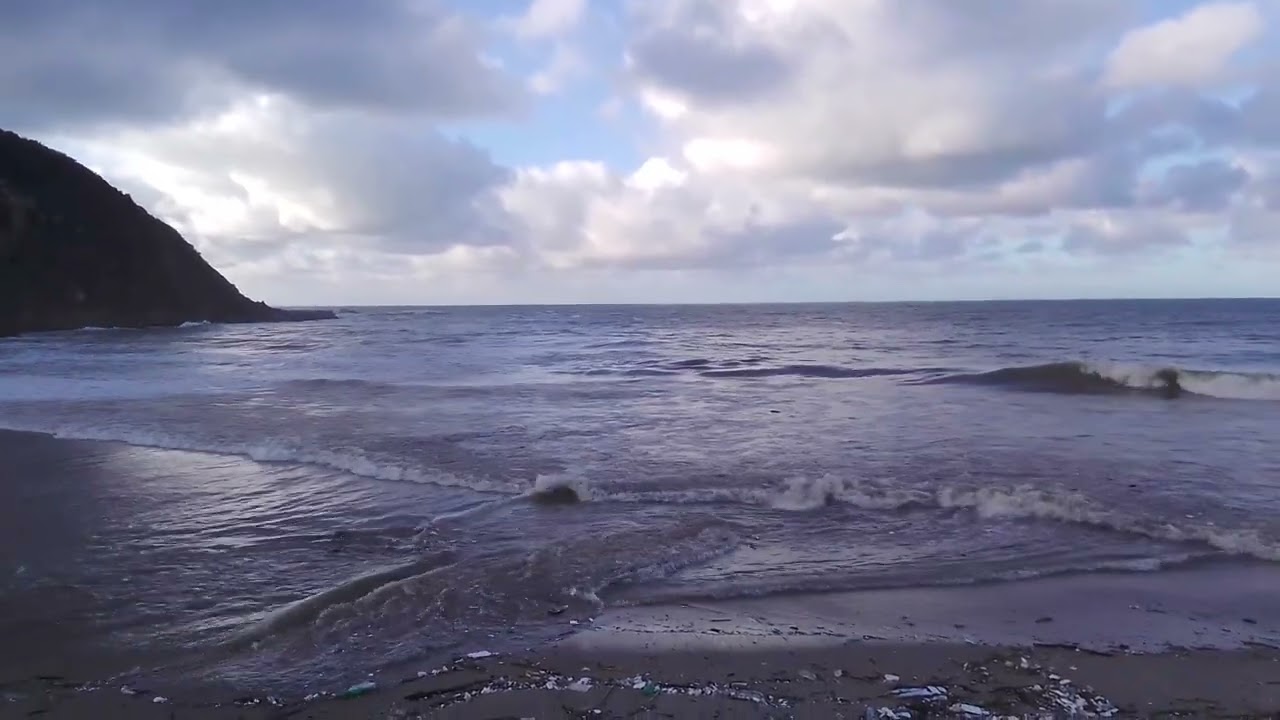Gentle Sea Waves for Meditation & Focus 🌊 | أمواج هادئة للتأمل والتركيز