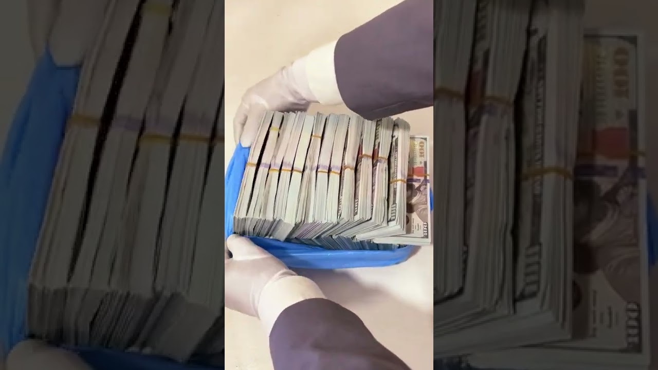 300 000 dolar&oacute;w amerykańskich w got&oacute;wce