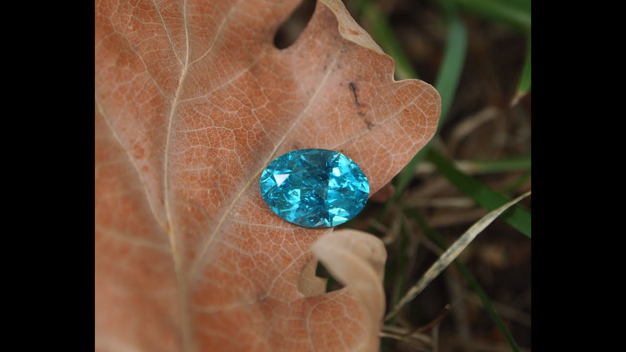 Апатит неоновый  Параиба Neon Blue Apatite