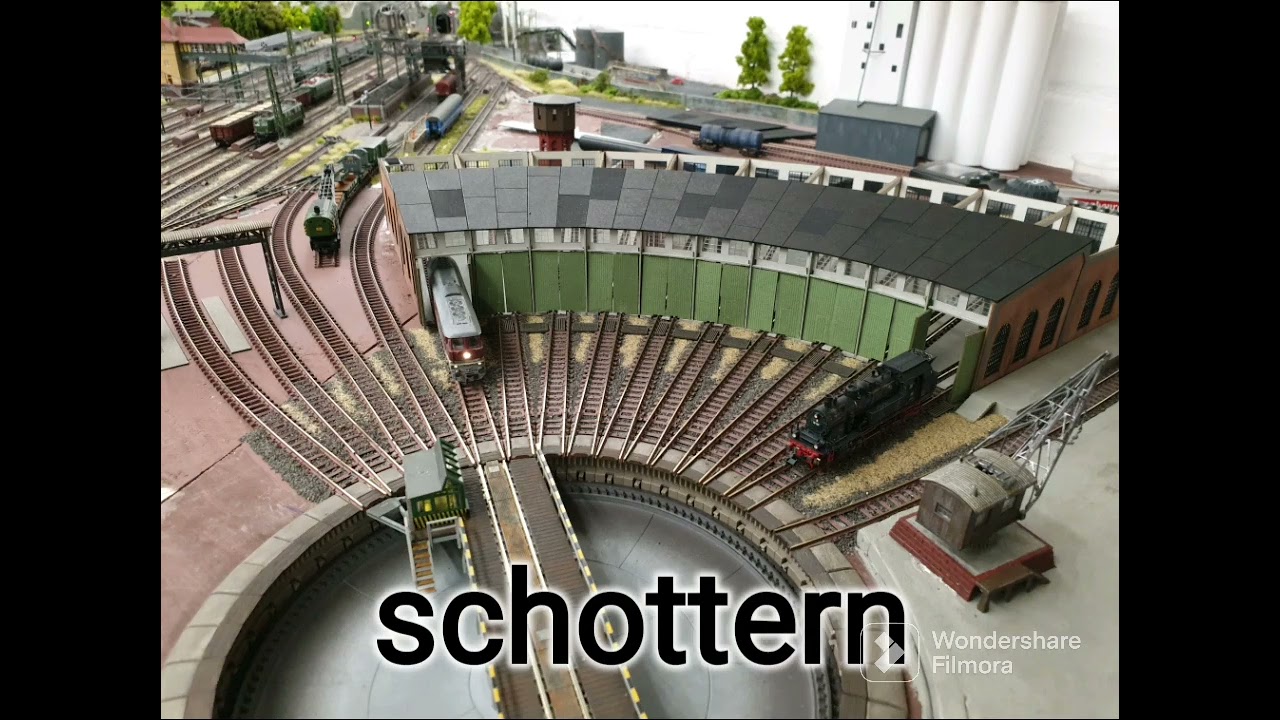 Spur N Bahnbetriebswerk im Bau