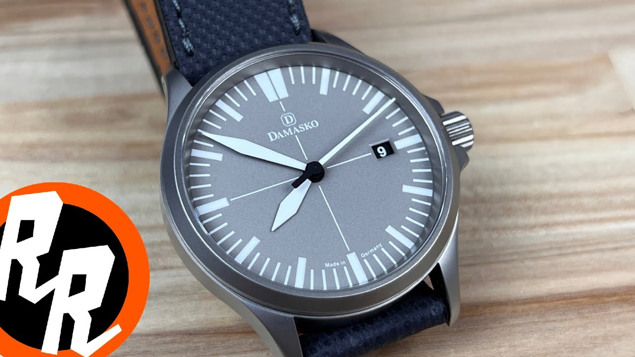 Damasko DK32 in house movement A26