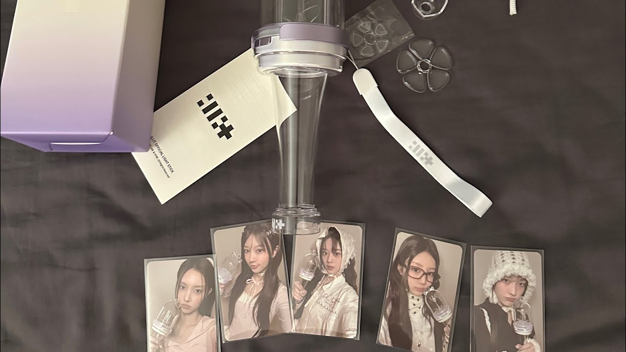 Unboxing and Decorating ILLIT Light Stick
