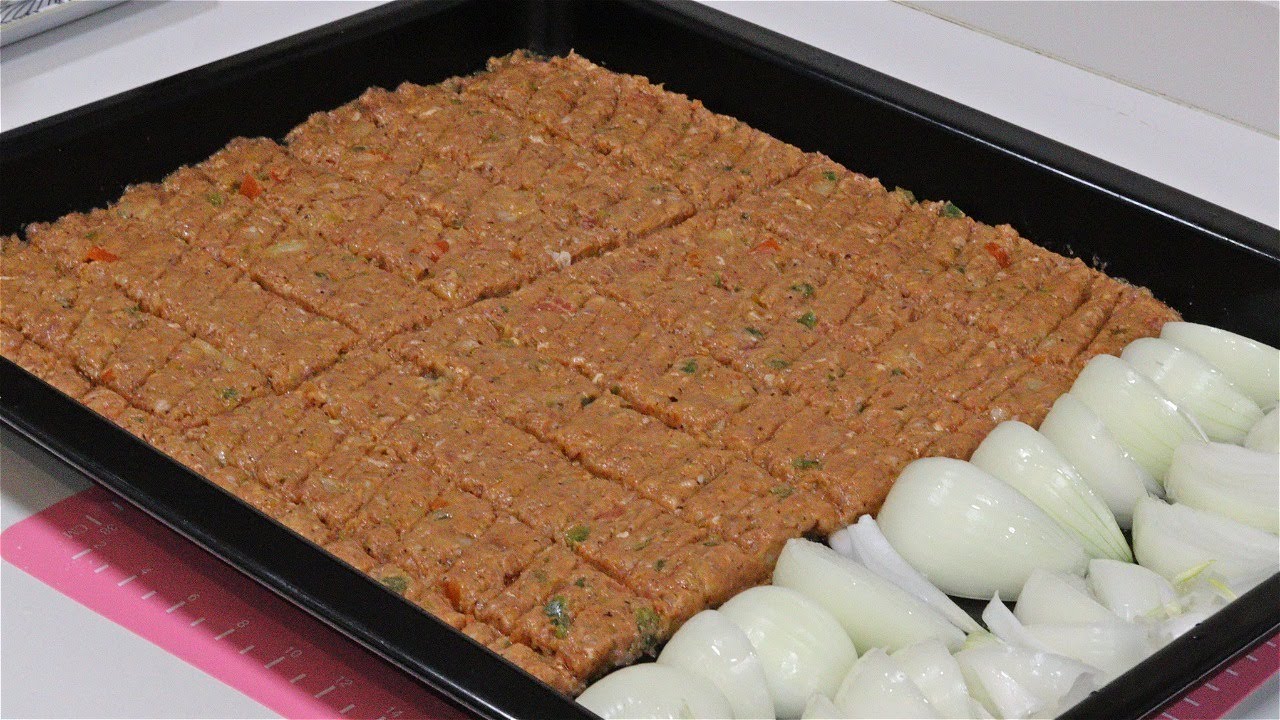 بربع كيلو من اللحم المثروم سويت صينية كباب .فطورسريع في خمس دقايق