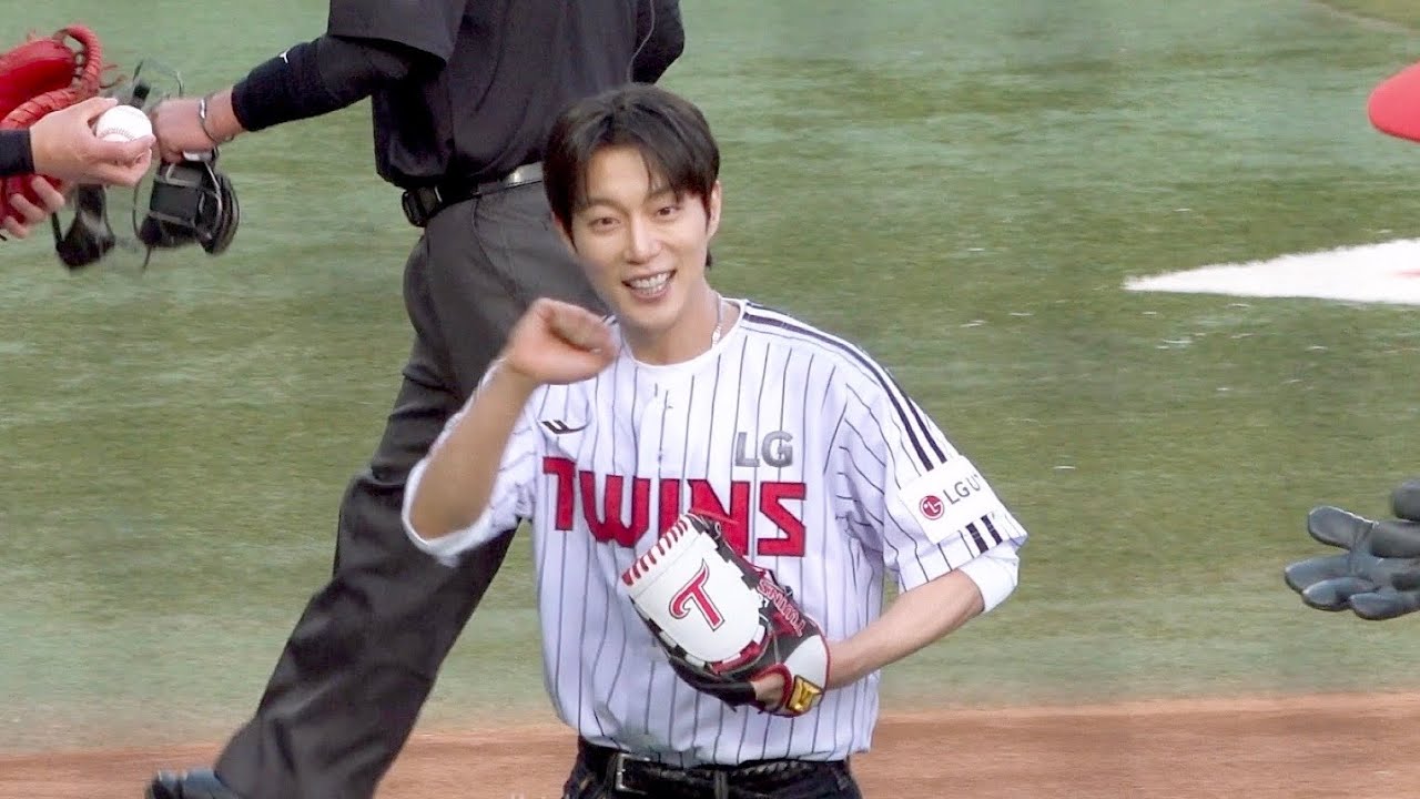260415 윤두준 첫 시구 Full ver. | 엘지 vs 롯데