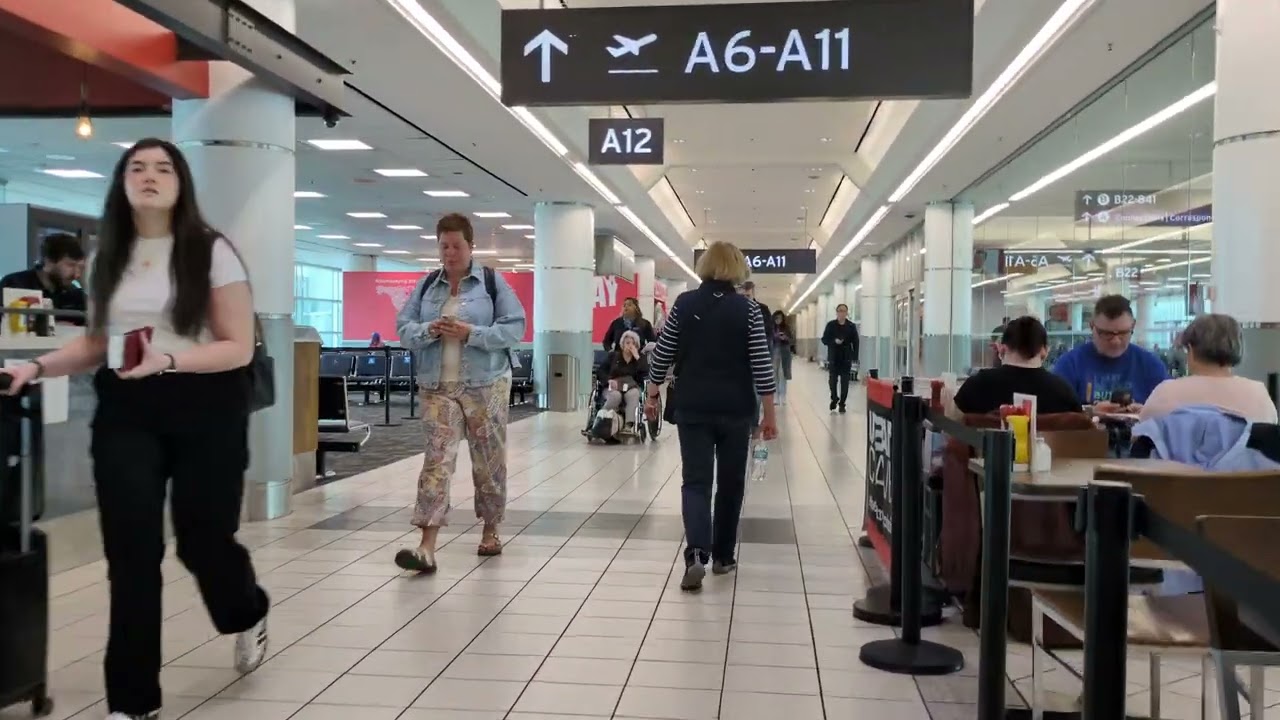 Toronto - Toronto Pearson Airport - Terminal 3 - Departure -  A