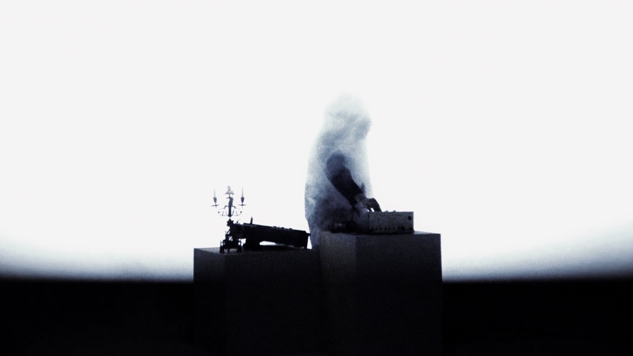 Kaukolampi - VCS3 (WARNING: Flashing images)