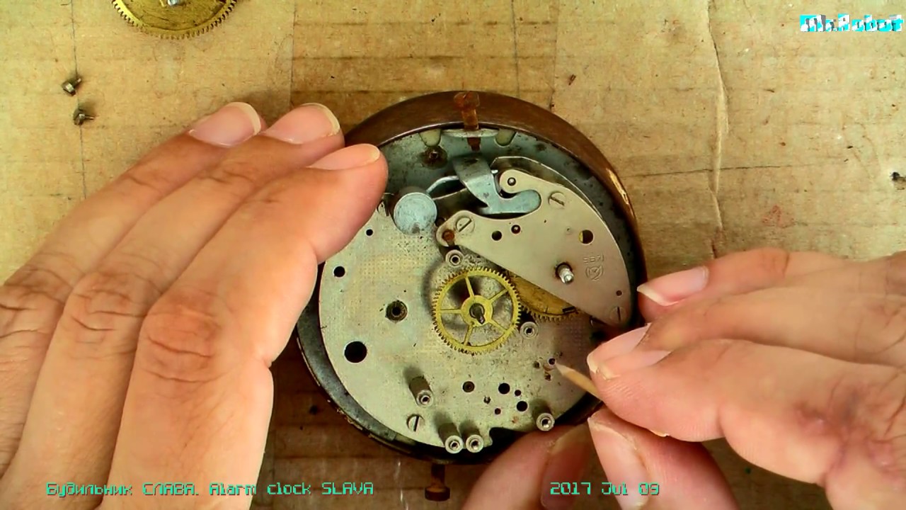 SLAVA alarm clock. Будильник СЛАВА неполная разборка, ремонт