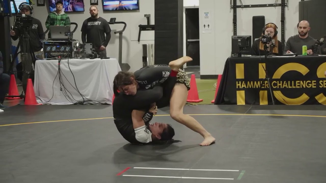 Amanda Mazza VS Erin Burns HCS 9