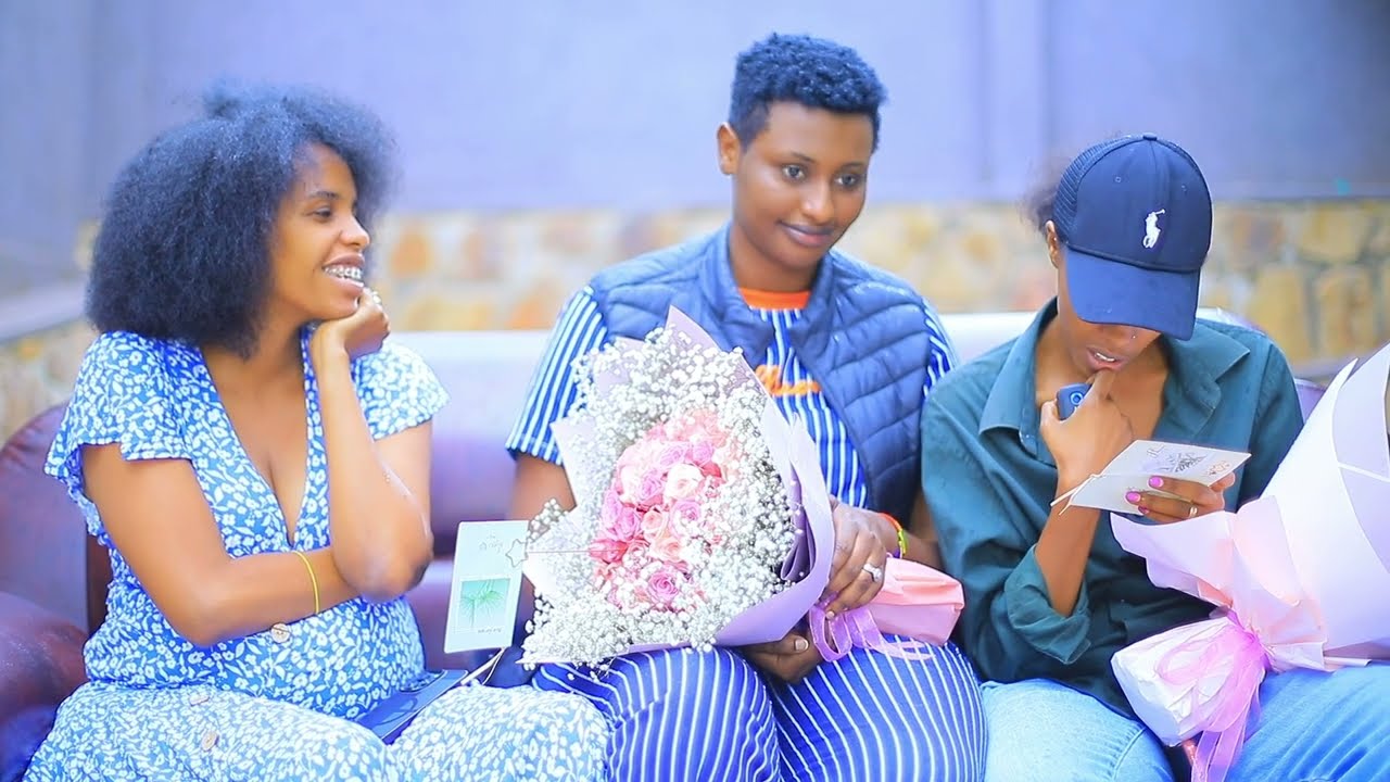 EVA wa JOHN aragarutse/atubwiye uko yatwitse inzu y'iwabo/basubiyemo ibintu byo mucyaro turaseka