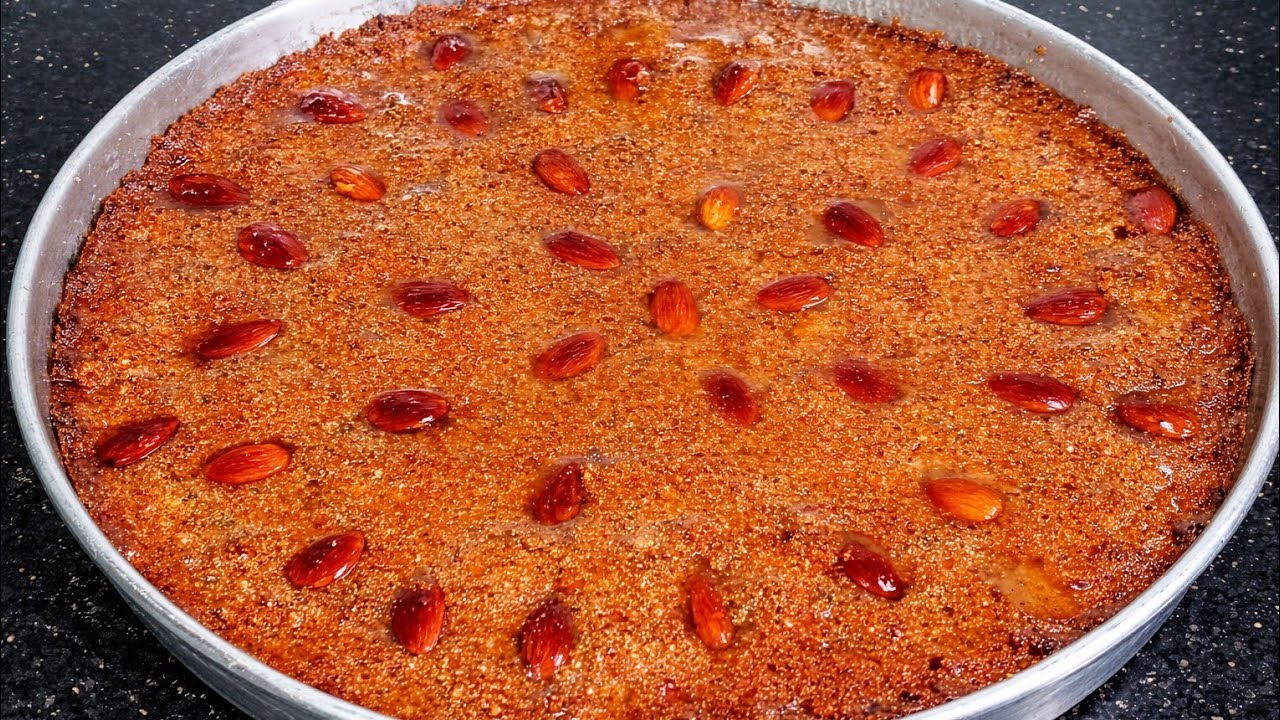 البسبوسه المكرمله على أصولها  اعمليها في البيت واتحدى بيها المحلات👌 سجليها لرمضان