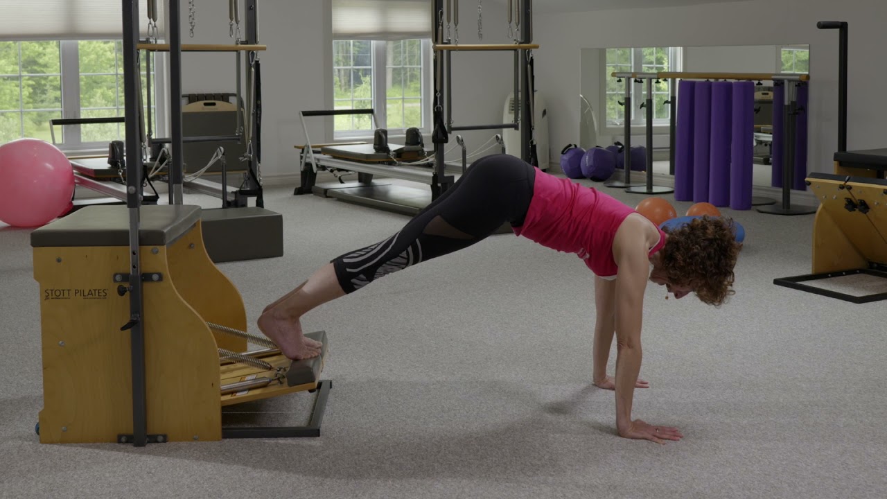 Client Cue | Handstand on the Stability Chair™