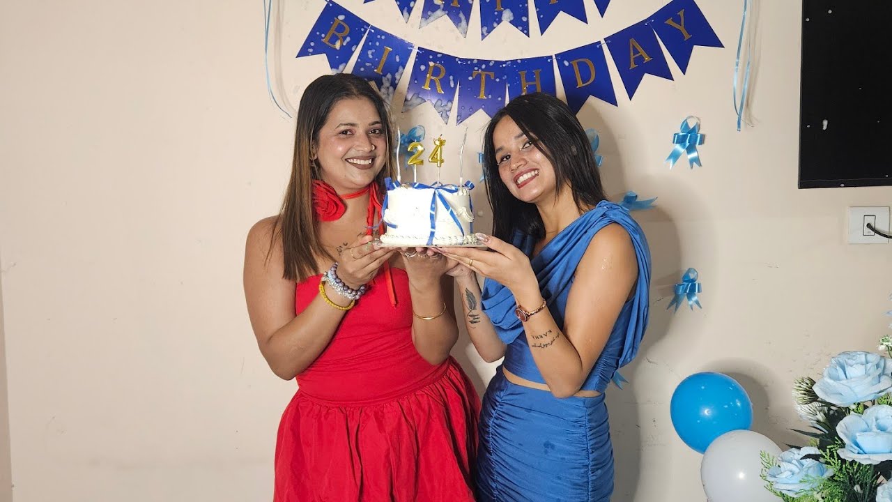 Celebrating my friend Anjali Birthday and going for  Shopping with my cousin at Sector 17chandigarh 