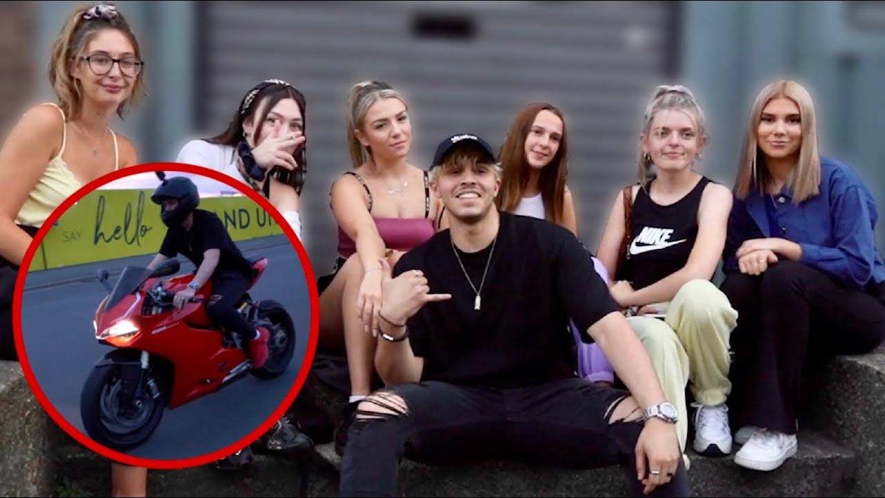 المعجبات ديالي فلندن 💃😂 - Am riding a DUCATI PANIGALE 1199 !