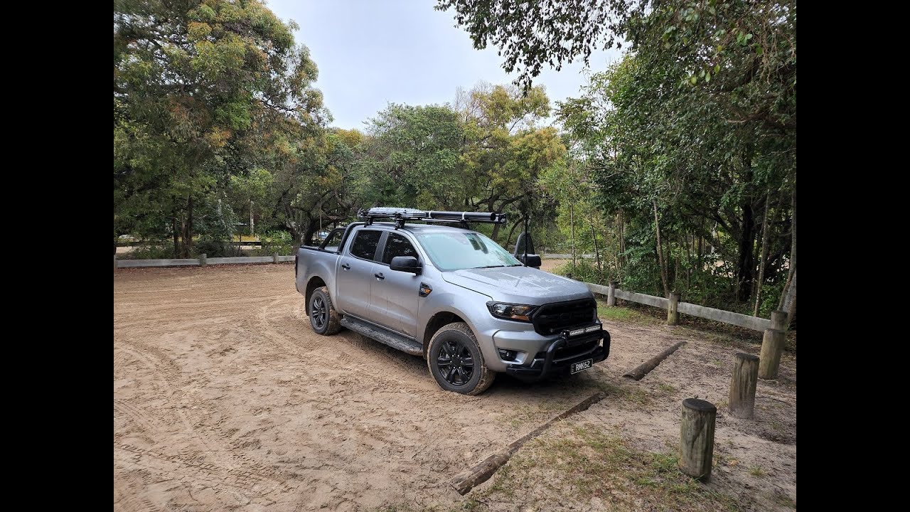 Freshwater track from Rainbow beach to Teewah Beach, Double Island point