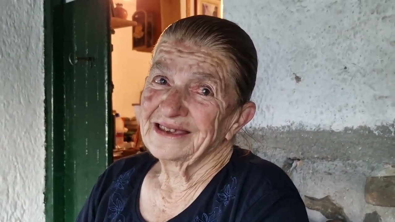 Πόσα αυγά Βάζεις στην ομελέτα Στο καφενείο  της Στέλλας στο Σελάκανο ωραίος χώρος