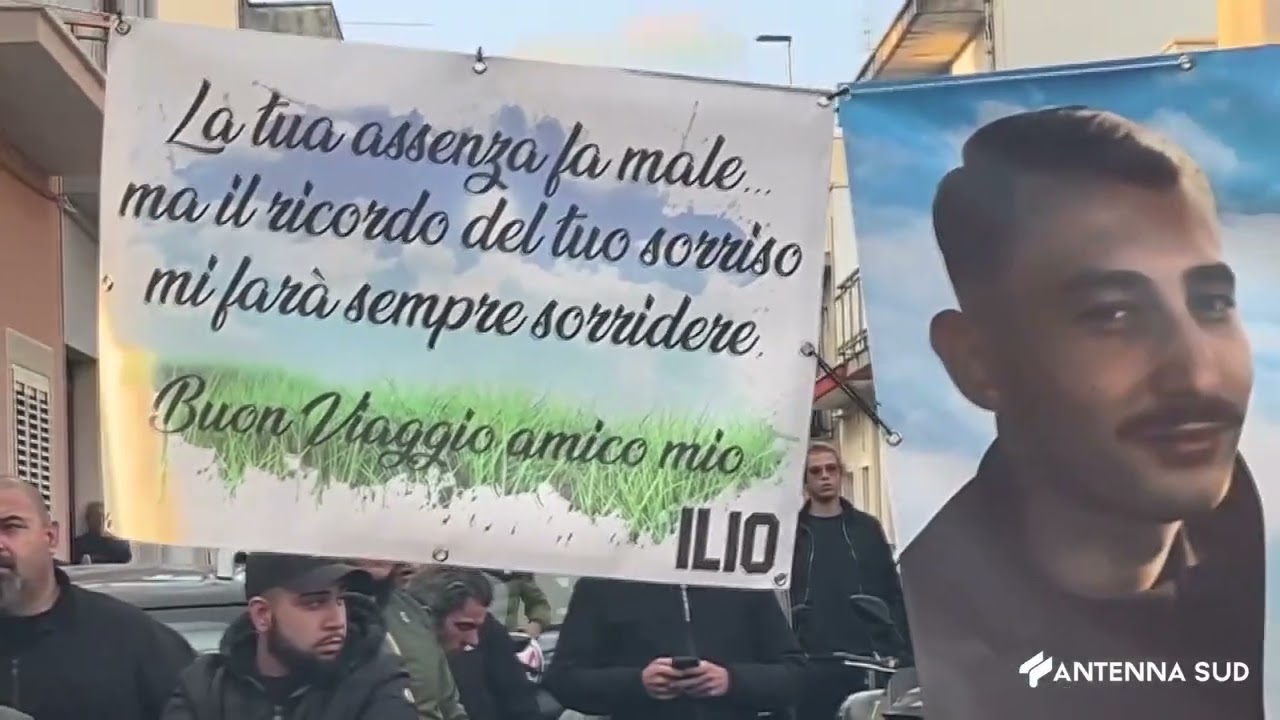 20 Dicembre 2022   San Pietro Vernotico   Tragico scontro,l'ultimo saluto a Gabriele