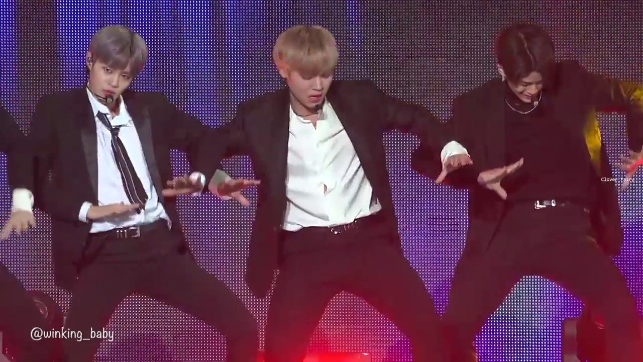 Park Jihoon's (박지훈) sexy body waves compilation