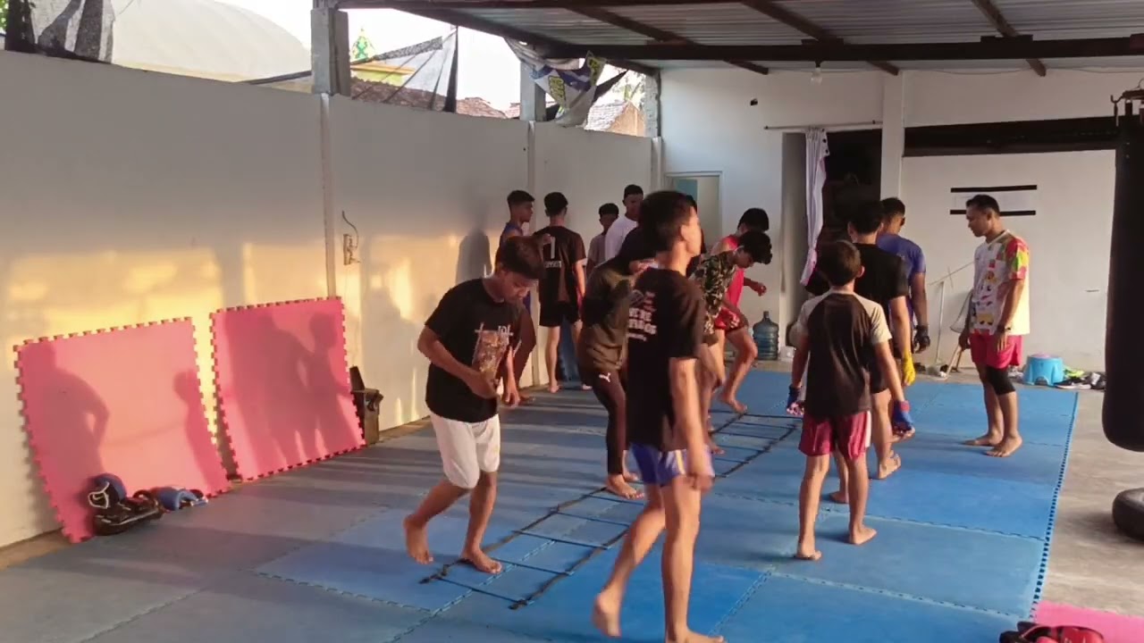 Hari ini banyak anak-anak baru nih😄 #wushusanda #muaythai 