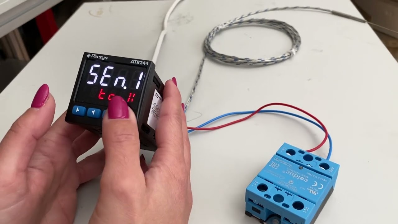 Temperature controller ATR244