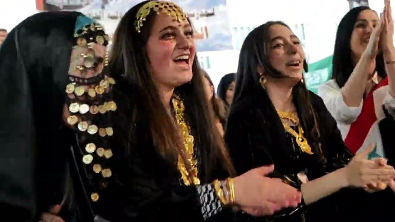 الجالية المصرية بمهرجان الثقافات بمدرسة صقر الامارات الدولية - إهداء جود أيديا لإدارة الفعاليات
