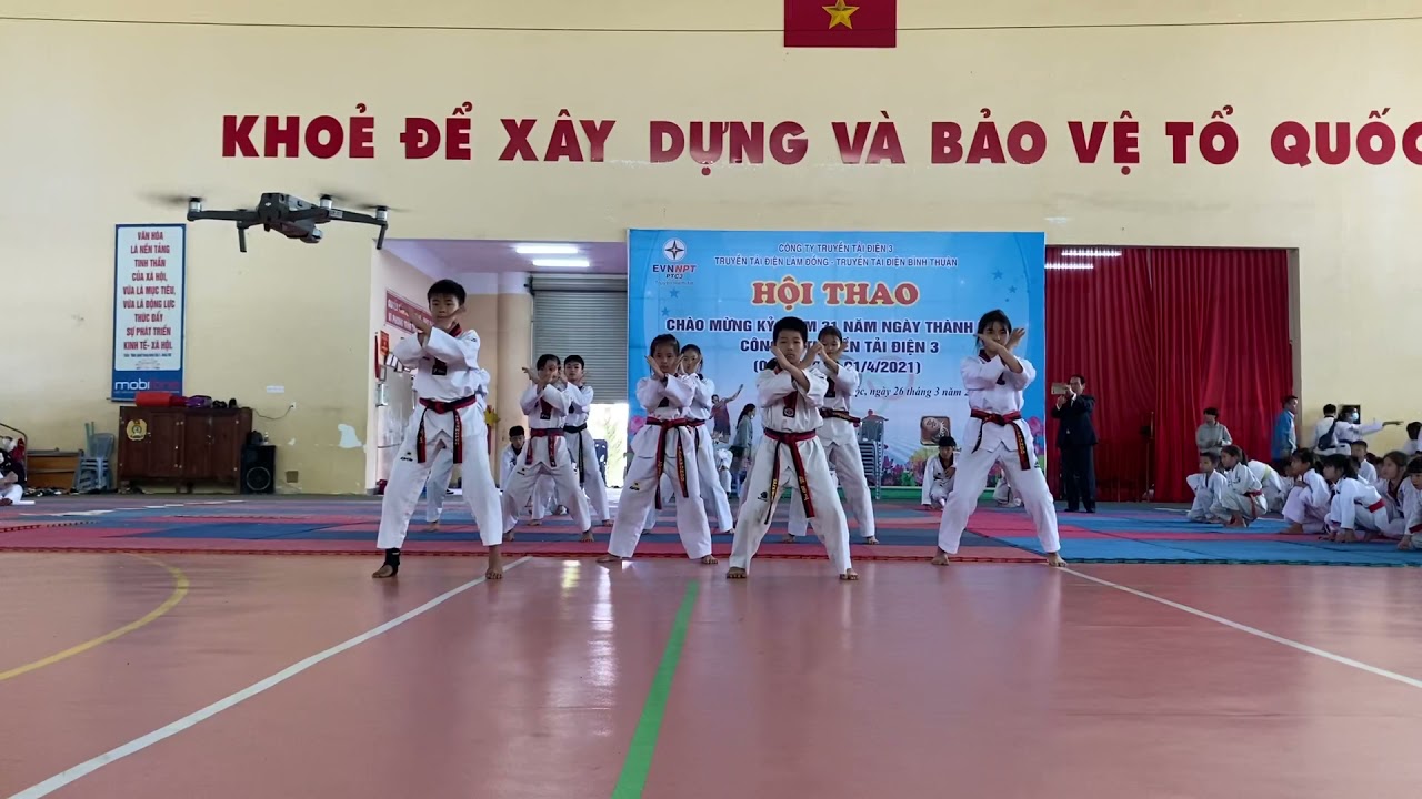 Võ Nhạc "Dòng Máu Lạc Hồng" Khai mạc Kỳ thi Kiểm Tra - Thăng Cấp Đai Lần 1 Năm 2021