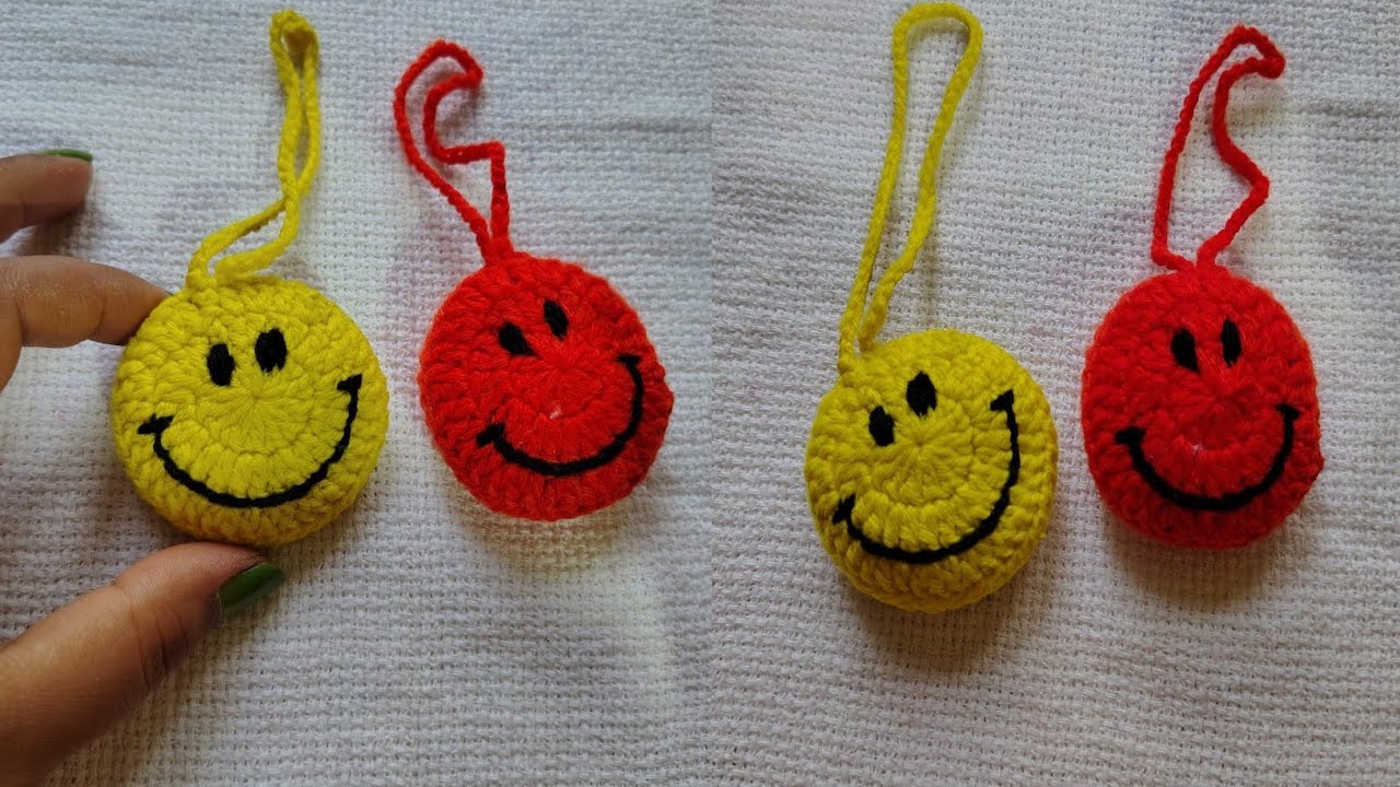 Crochet Smiley Face Keychain// Crochet Tutorial For Beginners DIY// Hena's Crochet World