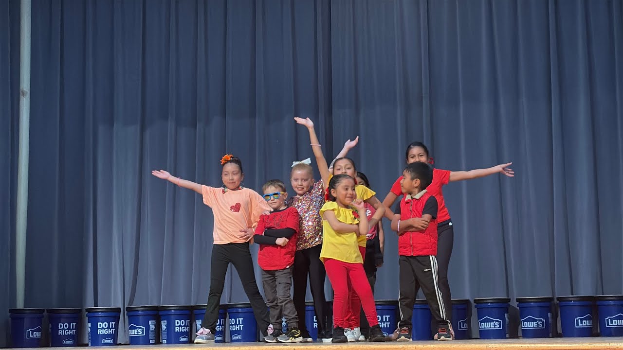 Miss Juju and Mr Jase dance “The Hot Stepper”!