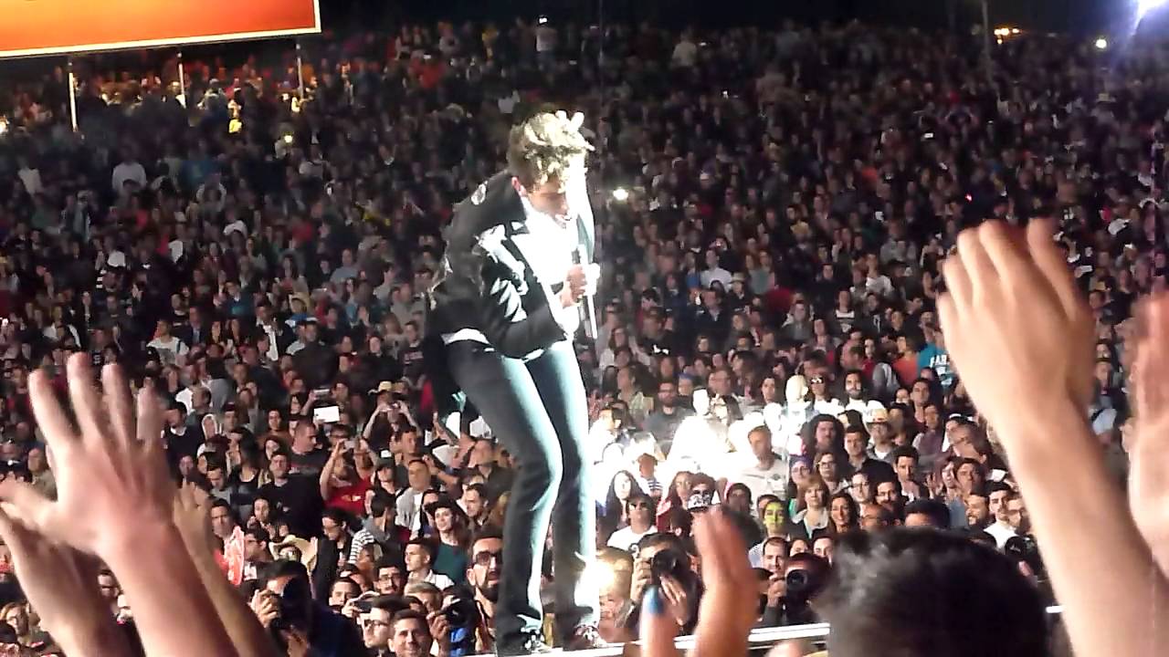 MIKA - Big Girl - Rock in Rio Lisbon 20-MAY-2016