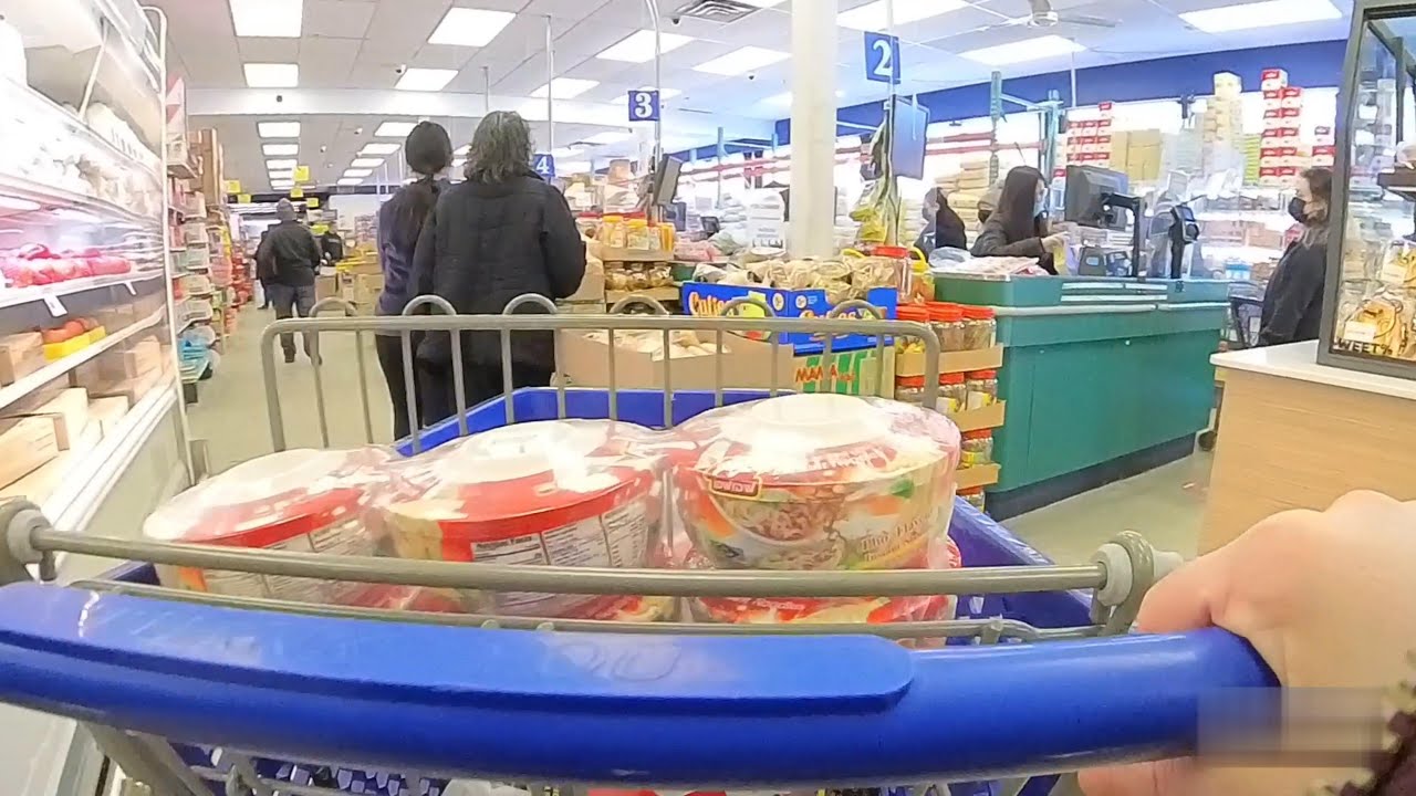 Asian Supermarket in Minnesota - Shuang Hur
