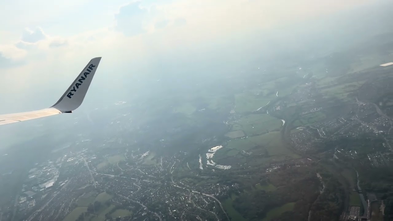 Takeoff from Leeds Bradford Airport - Ryanair FR157 Leeds to Dublin B738