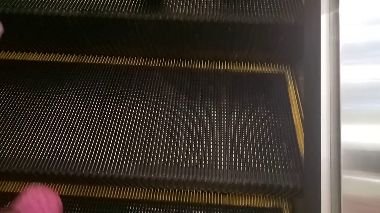 HYUNDAI Escalators @ Ciputra World Mall Surabaya (G-3)