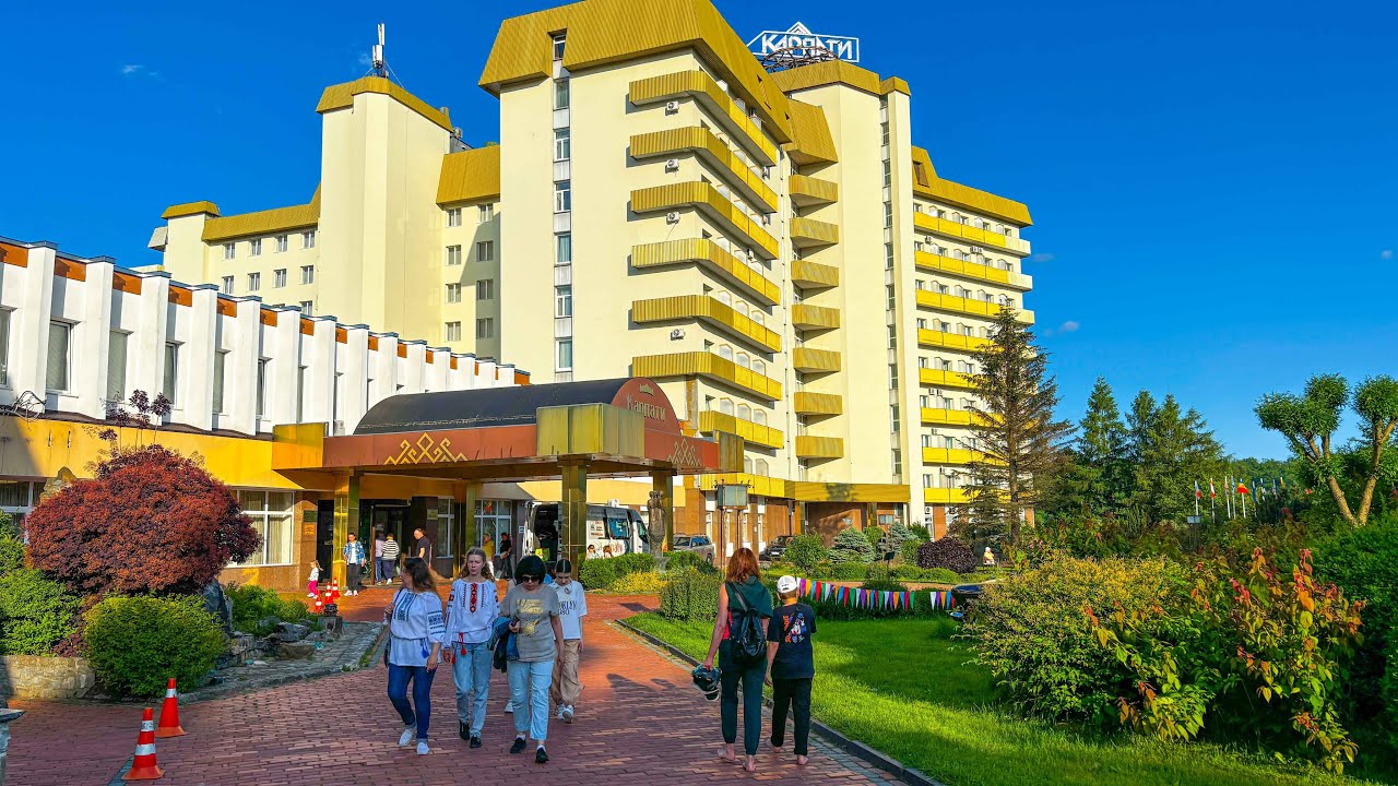 ТРУСКАВЕЦЬ 2025 | Вартість відпочинку на курорті! Вечір у санаторії Карпати та парку Підгір'я! 4к |