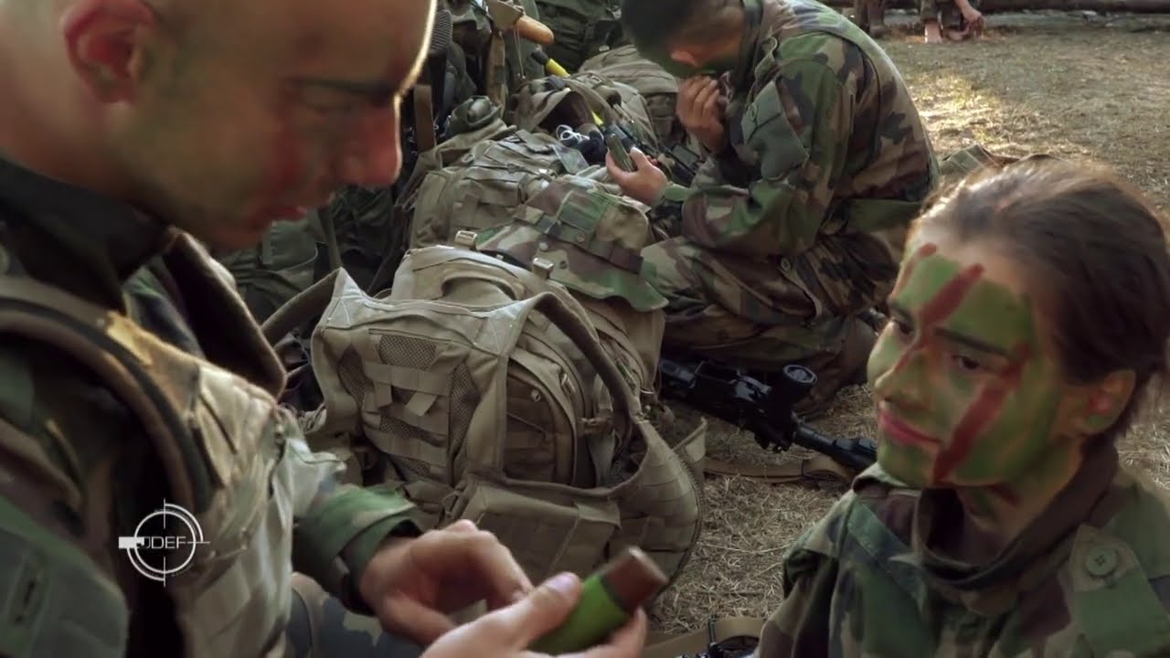 À bonne école, premiers pas sous l‘uniforme (#JDEF)