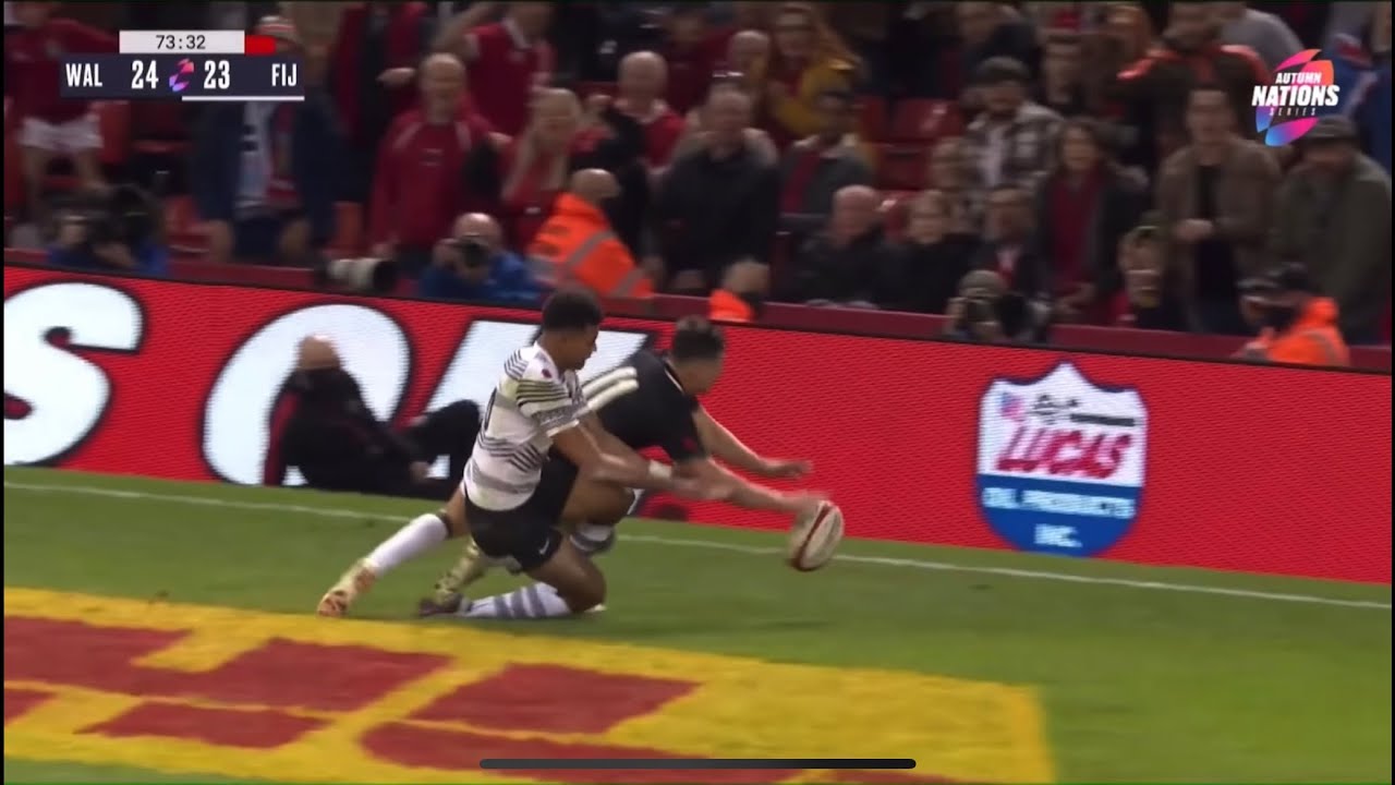 Louis Reez Zammit&rsquo;s try against Fiji