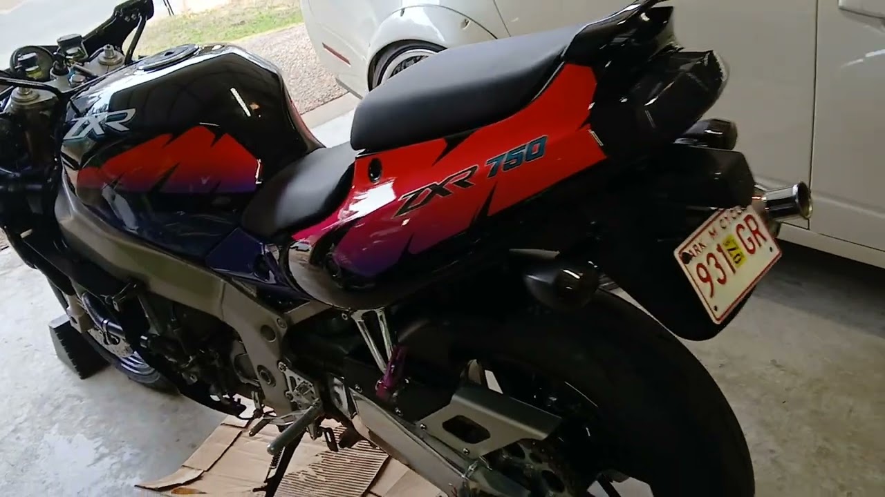 1994 Zxr 750 engine swap to 1995 zx7.  Using perematex and if you have to use it what you should use