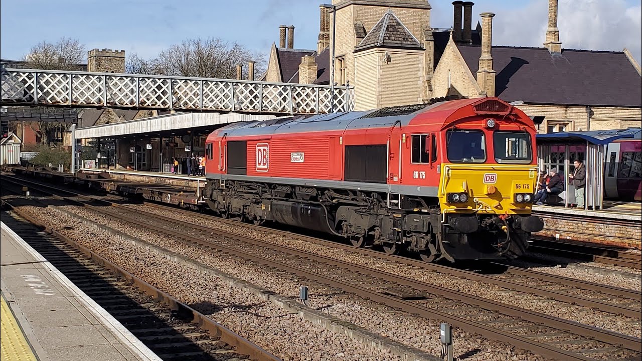 Trains at Lincoln Central & Brayford Crossing (23/02/2024)