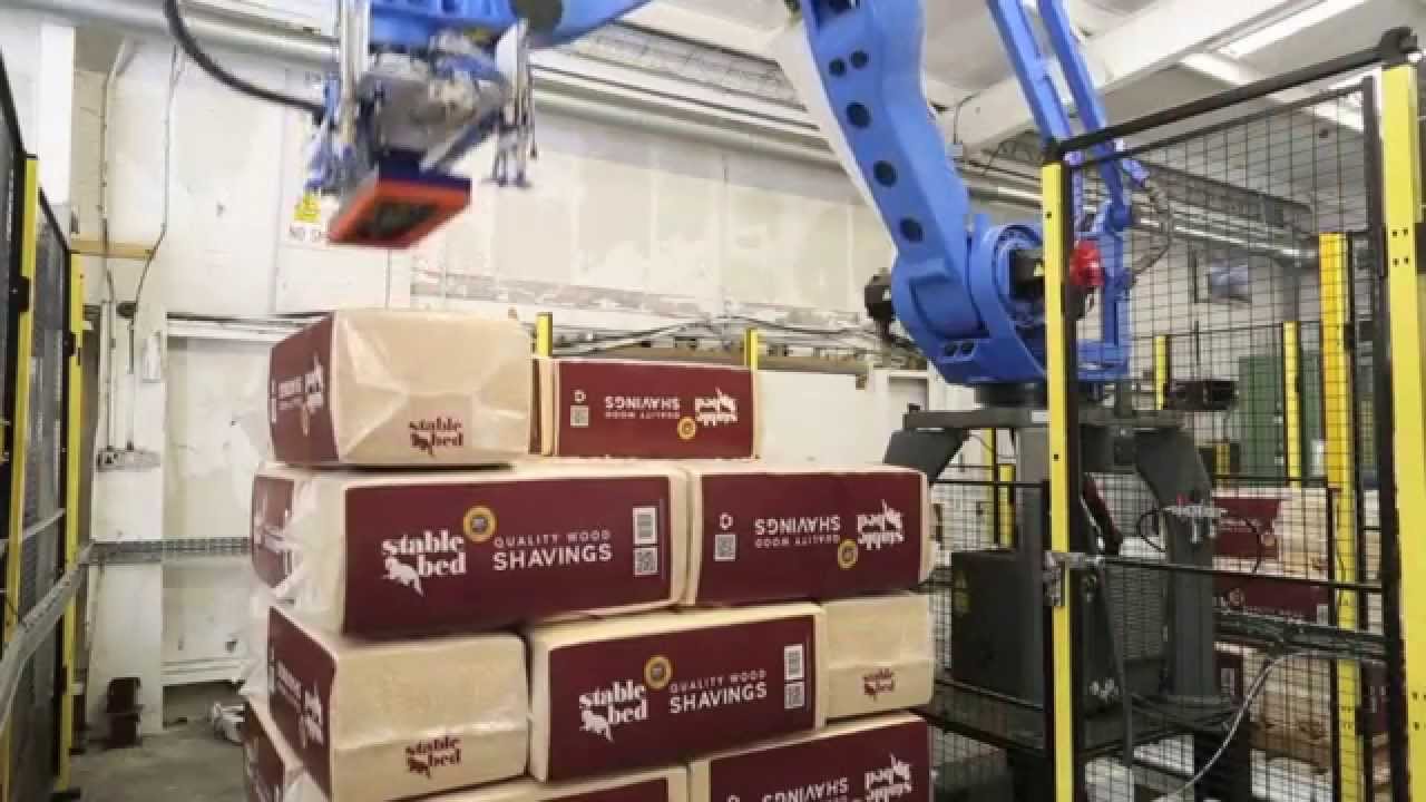 Bagging StableBed Horse Bedding - Dust free Softwood Shavings