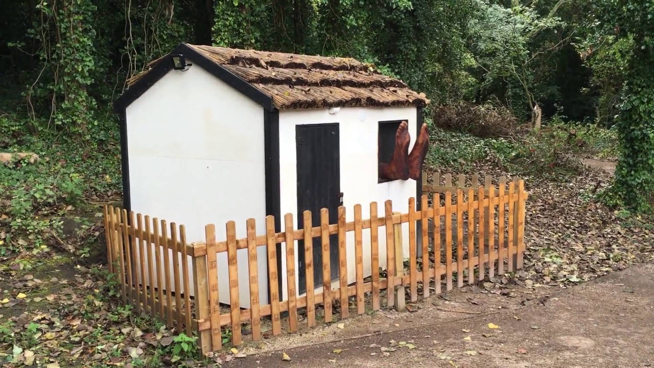 Giant Childe of Hale at Speke Hall Garden [Liverpool September 2016]