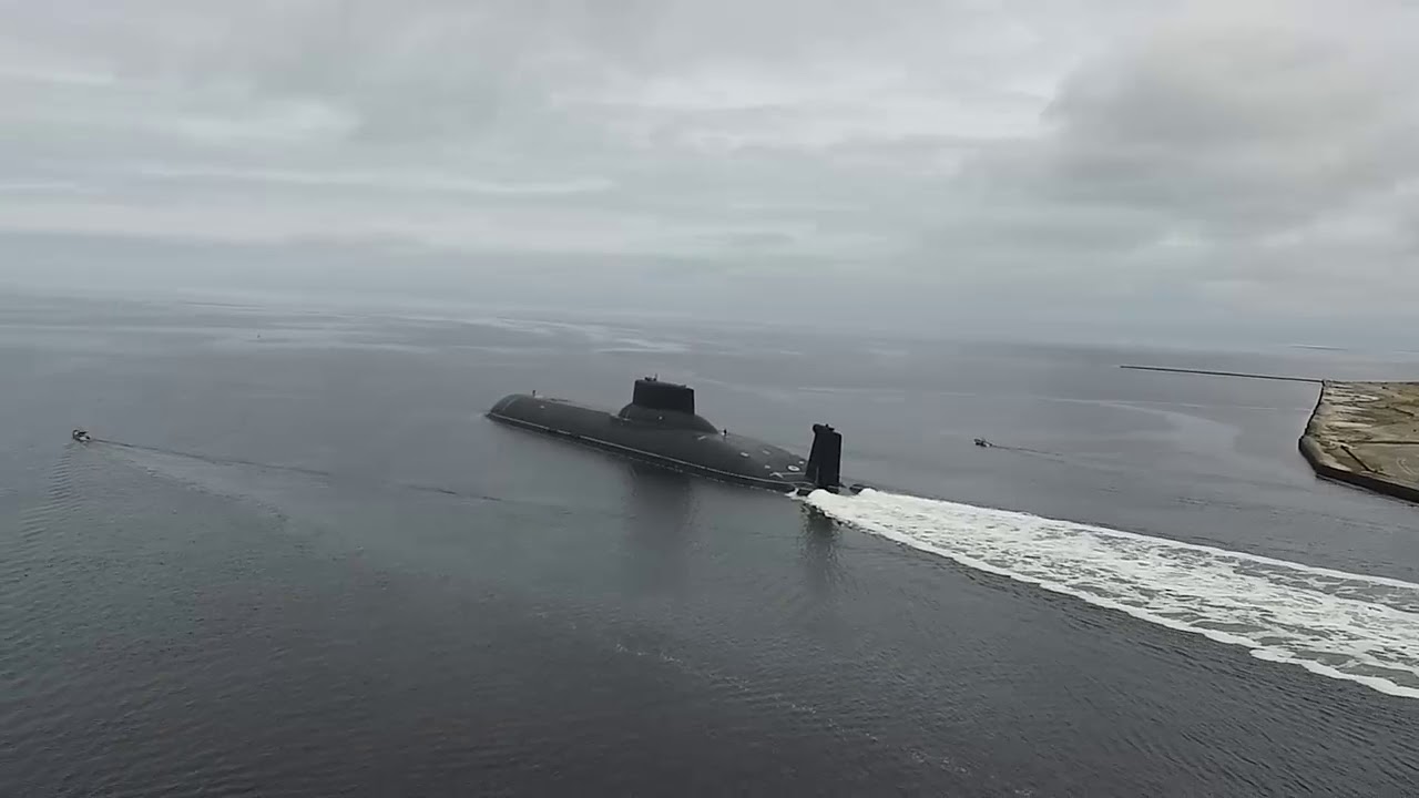 АПЛ Дмитрий Донской   35 лет  От Северодвинска до Кронштадта и обратно