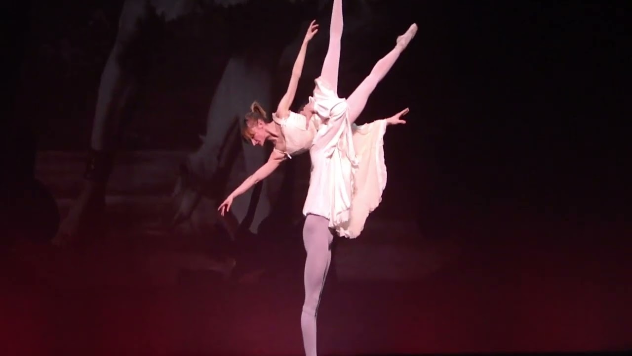 Exquisite Ballet Partnership: Daria Klimentová & Vadim Muntagirov Rehearse Manon