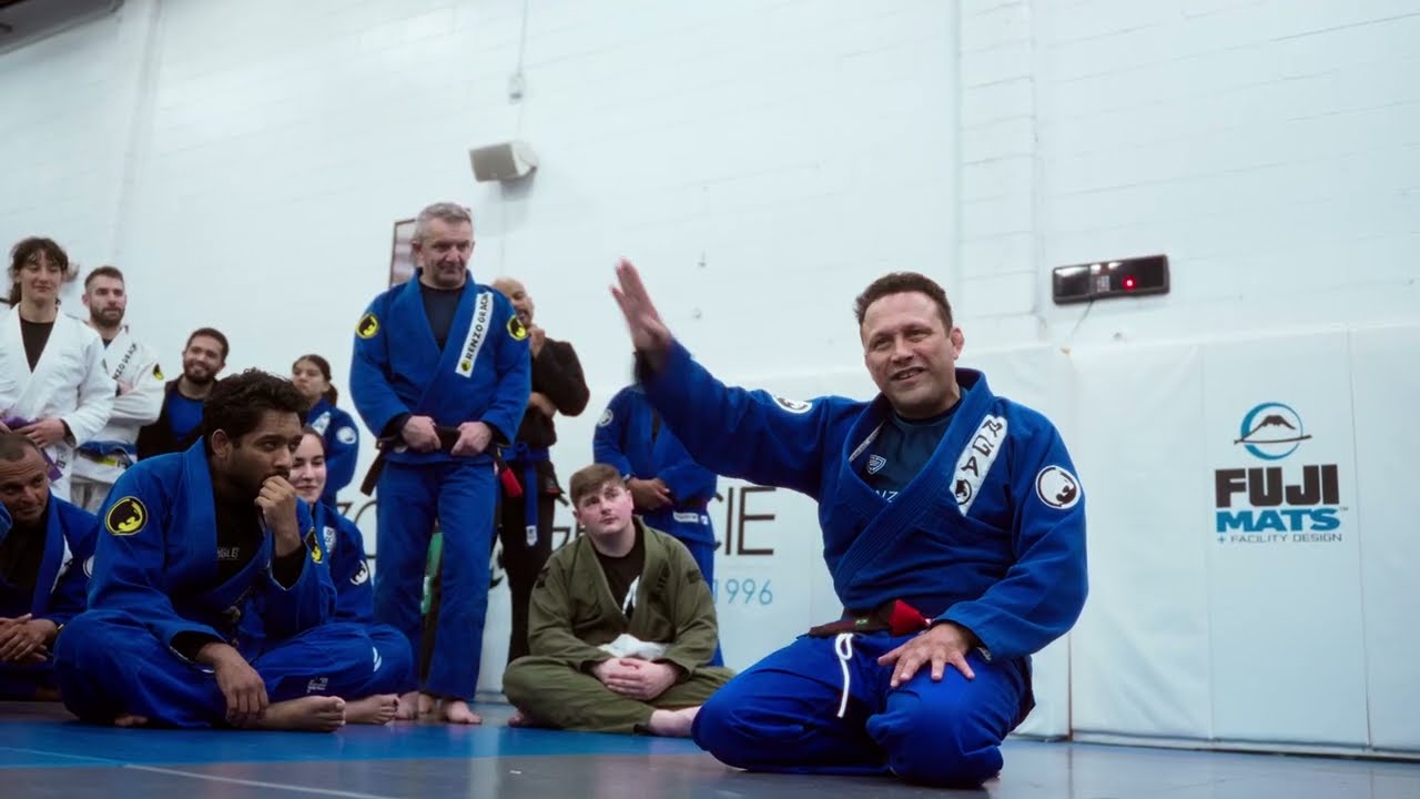 Renzo Gracie vs. Rickson's Student (Legacy Story) - Ezekiel Choke Details