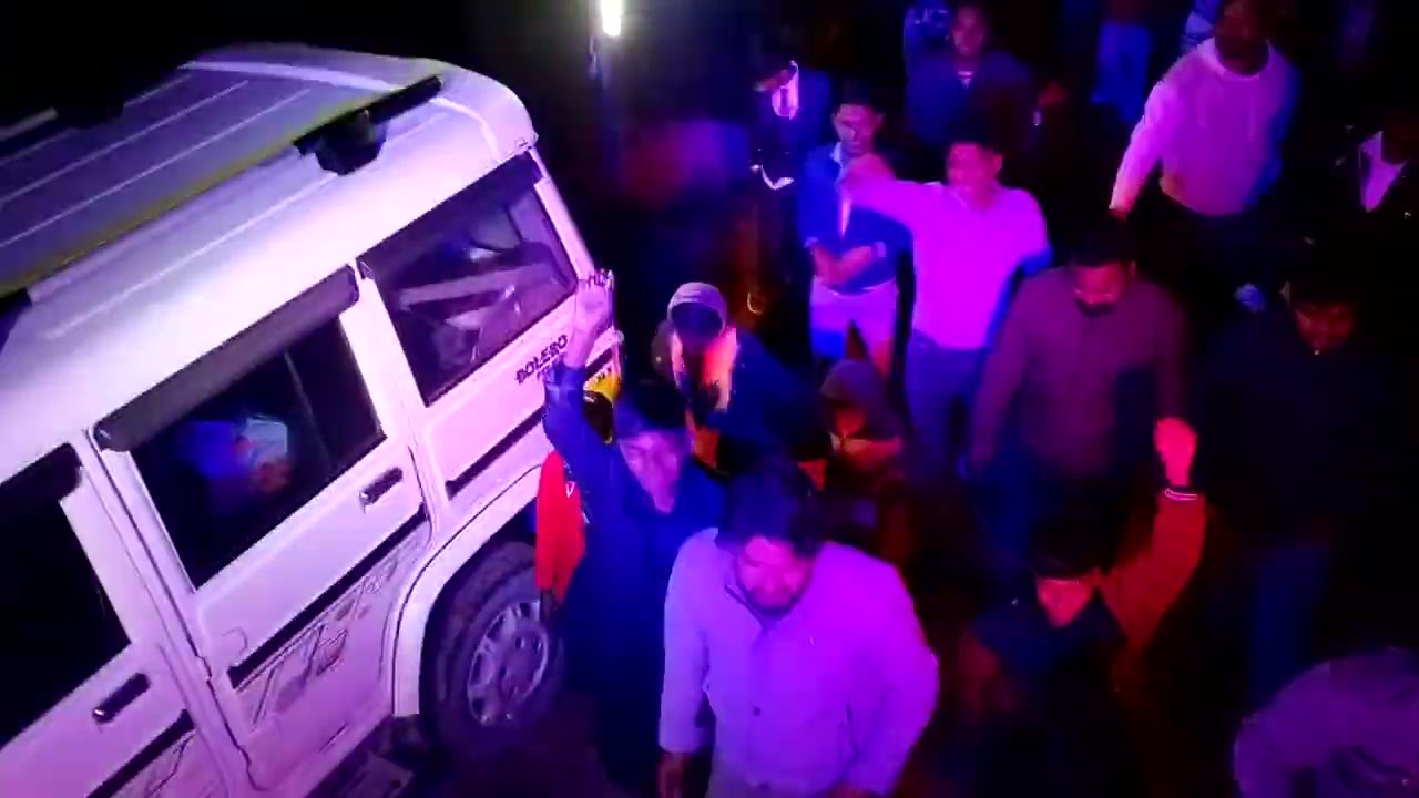 शादी में एंजॉय 