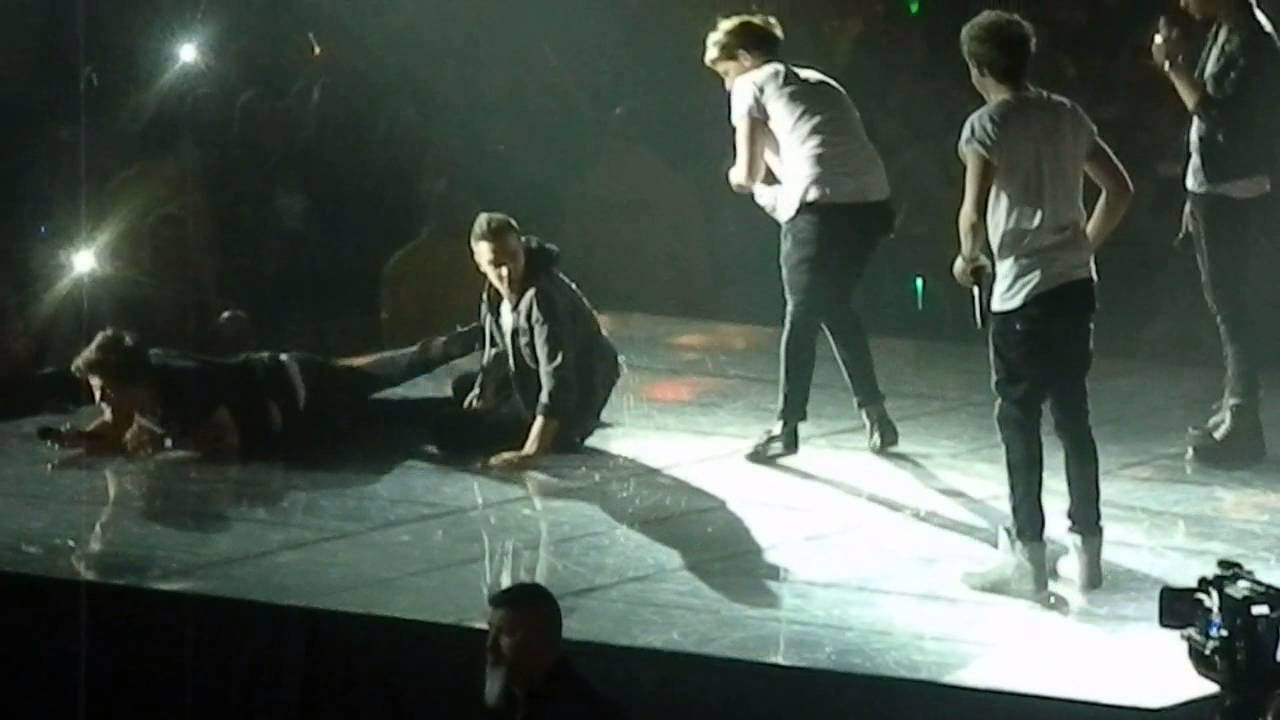 One Direction - Teenage Kicks Manchester 20.4.13