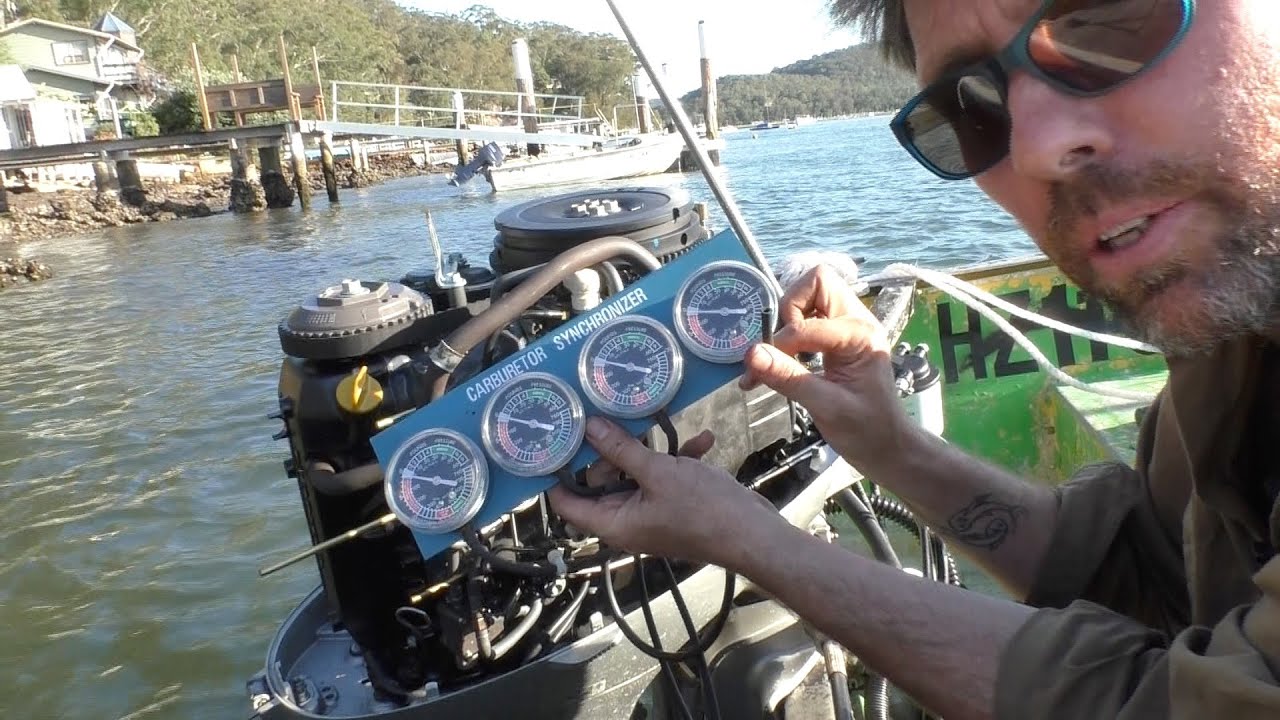 Four stroke carburettor synchronisation