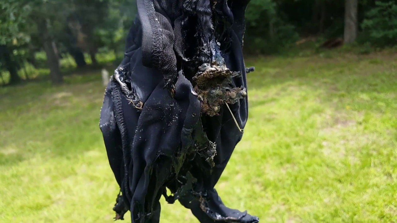 Burning Stuff 293: Black Swimsuit