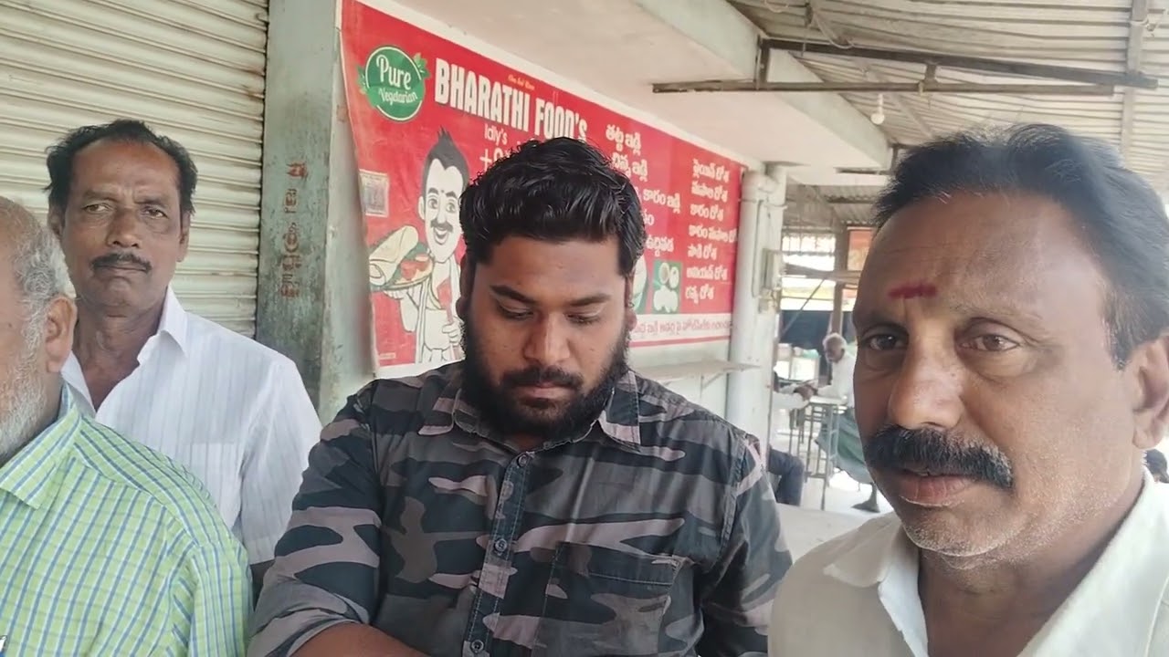 డాక్టర్ జనార్దన్ ఆధ్వర్యంలో ఘనంగా స్వచ్ఛంద సంస్థల దినోత్సవం సందర్భంగా మహిళకు వాకర్స్ వితరణ  