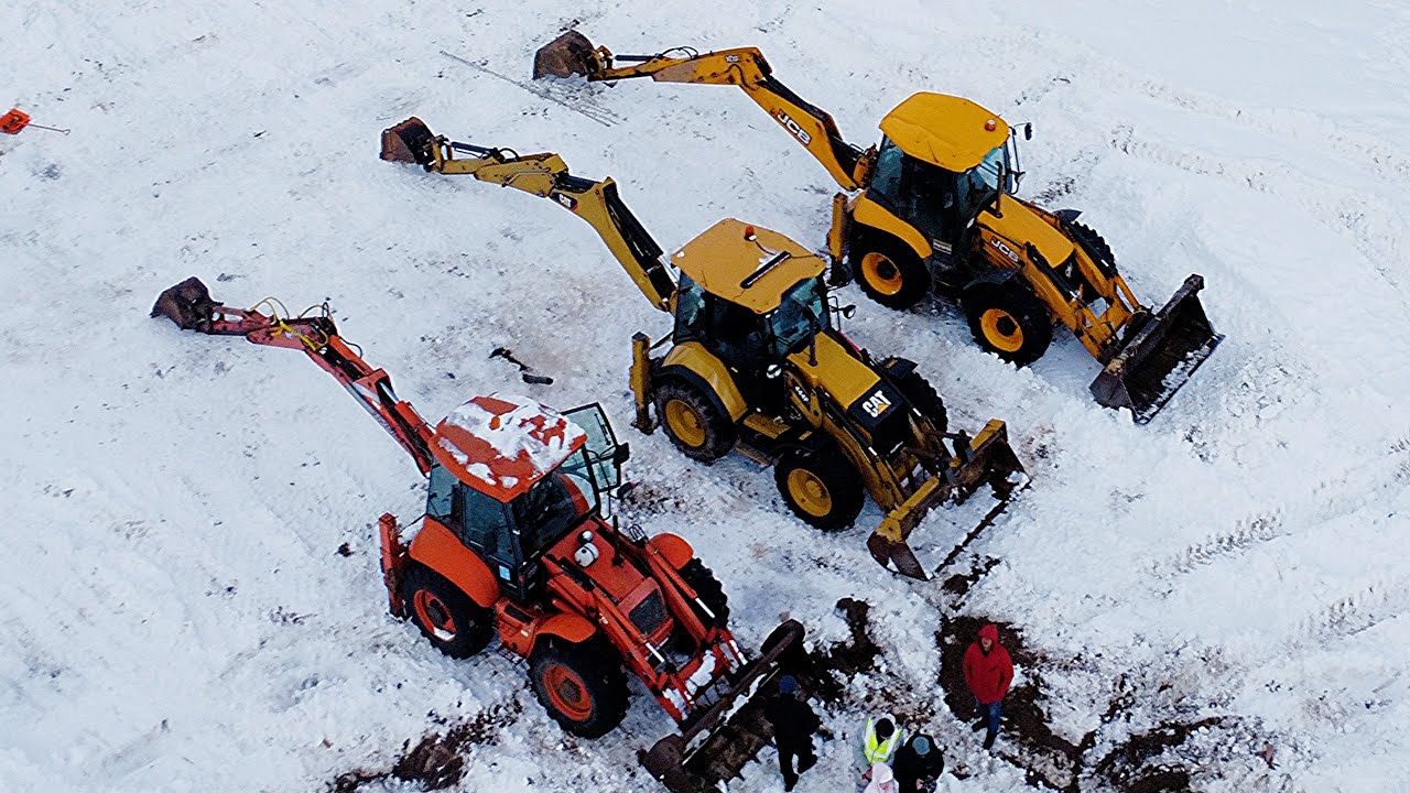 Сравнение экскаватор погрузчиков : CAT 444, JCB 5CX и Fiat Kobelco 200!