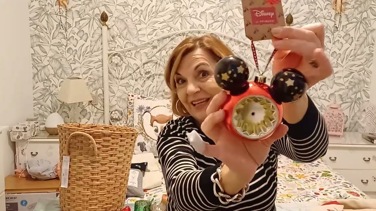 COMPRAS DECORACION NAVIDAD CON ETIQUETAS ROJA